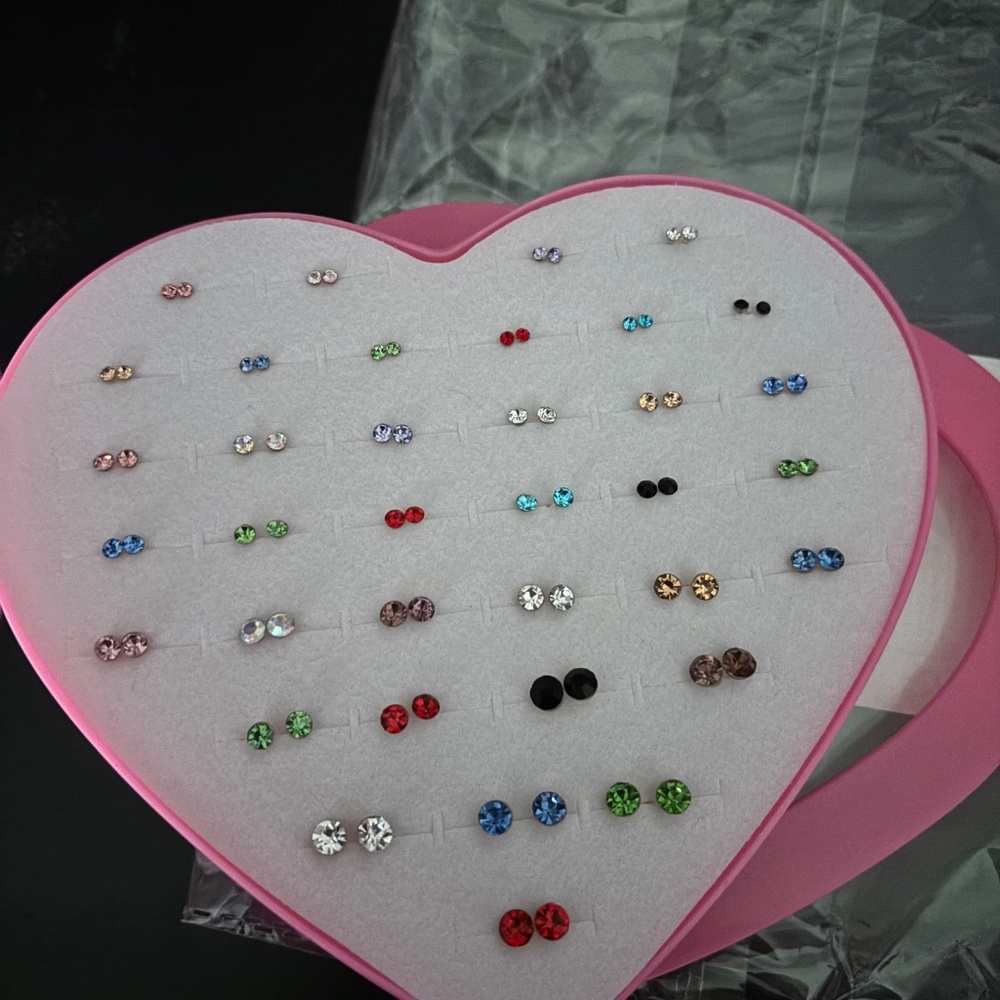 Assorted Stud Earring Pack - Picture 2 of 2